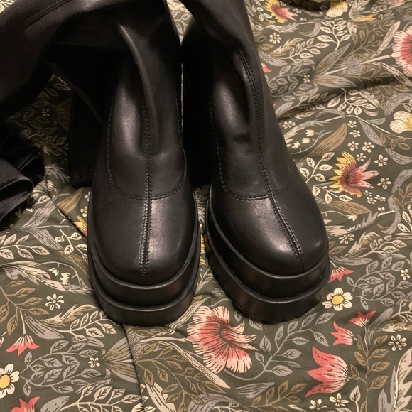 Steve Madden Cypress Heels Size 7.5 - Picture 4 of 6